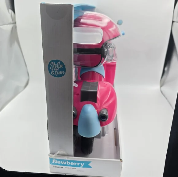 Stella & Finn Newberry Scooter for 18-in Dolls, Toy Figure for Kids, Ages 3+ NEW - Picture 8 of 9